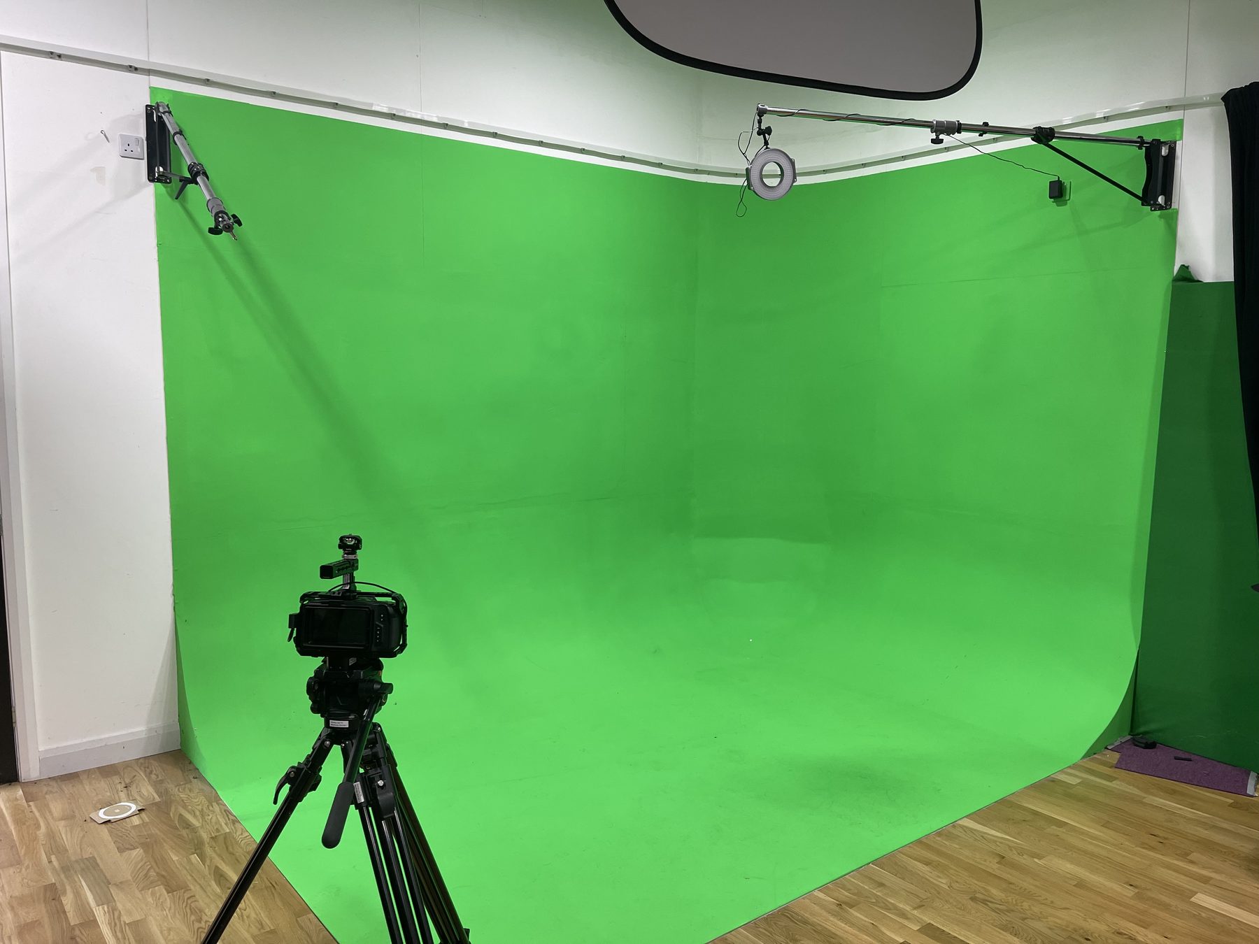 Wide view of the green screen infinity cove in Studio One